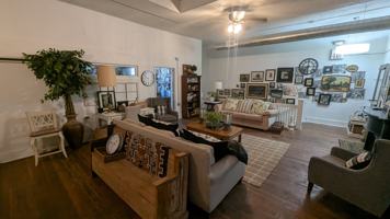 featured image of 519 Commercial St #NA