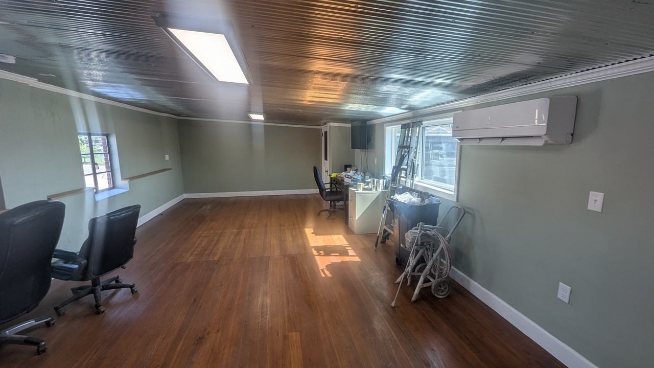 114 N 8th St #1 - Photo 2 of 10