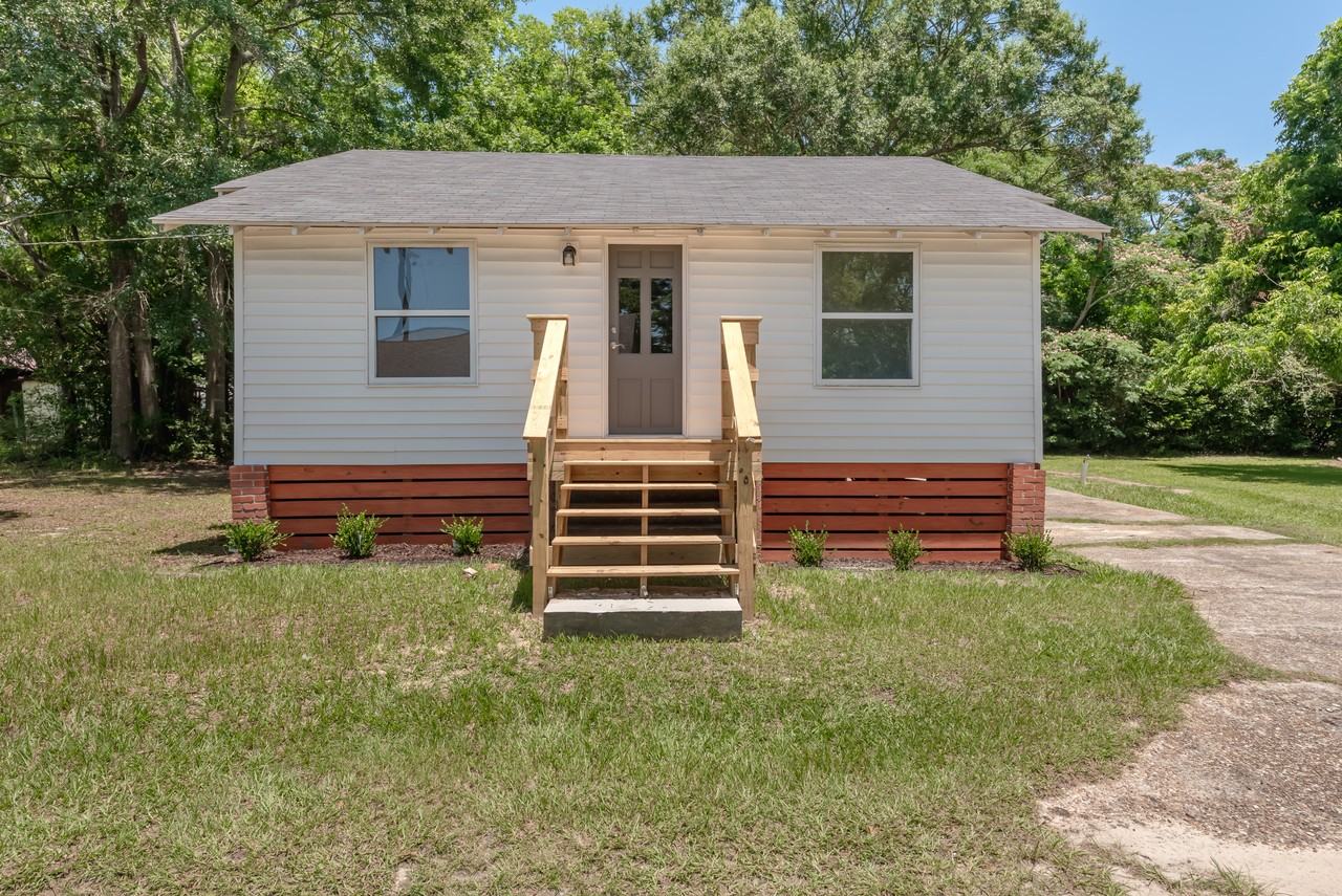 203 Paul St #NA - Photo 2 of 17