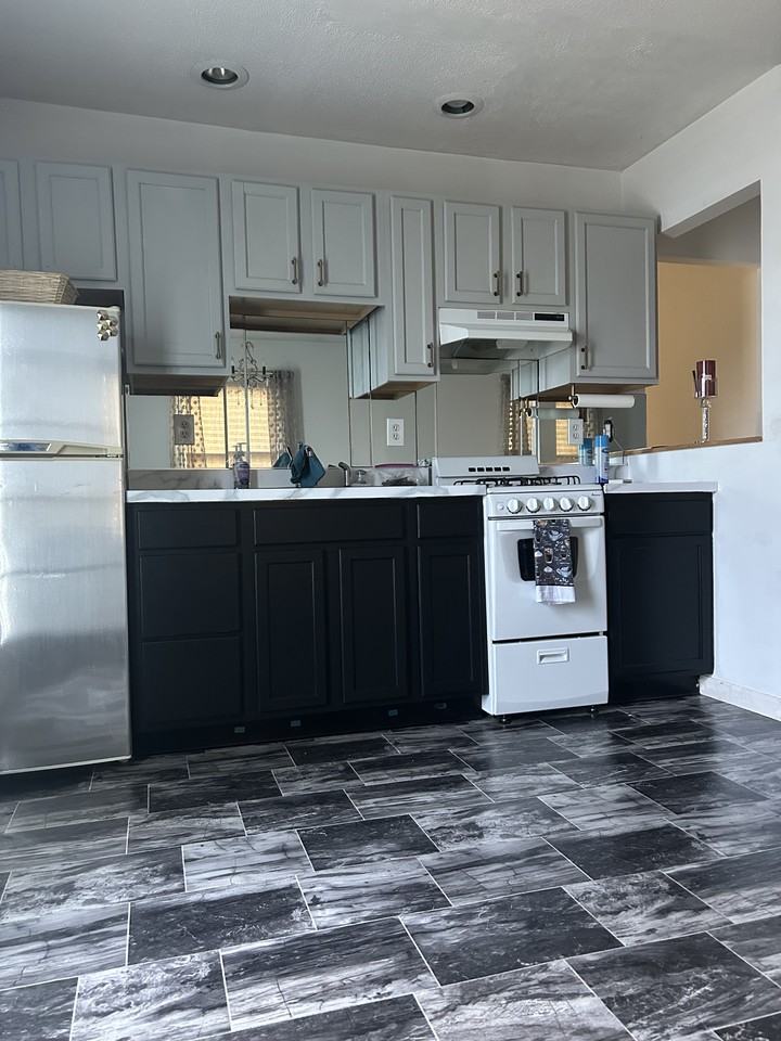 7 Munson St #NA - Photo 2 of 8