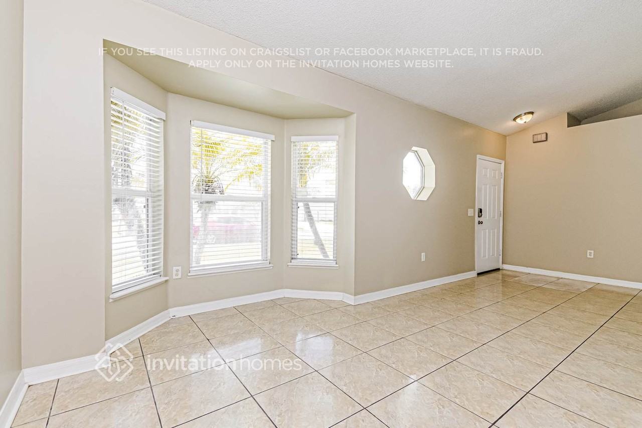 1160 Saint Tropez Ct - Photo 5 of 17