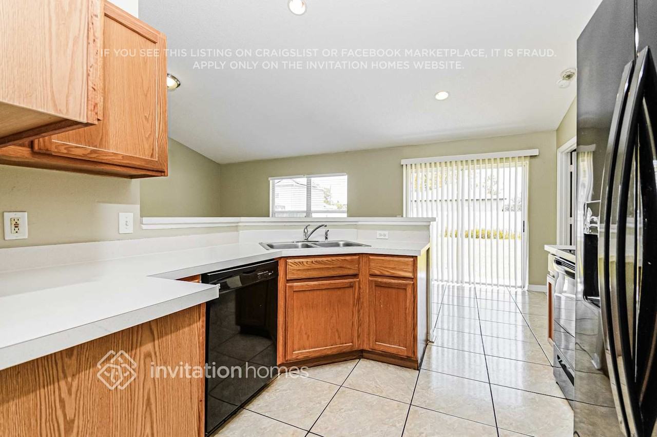 1160 Saint Tropez Ct - Photo 7 of 17