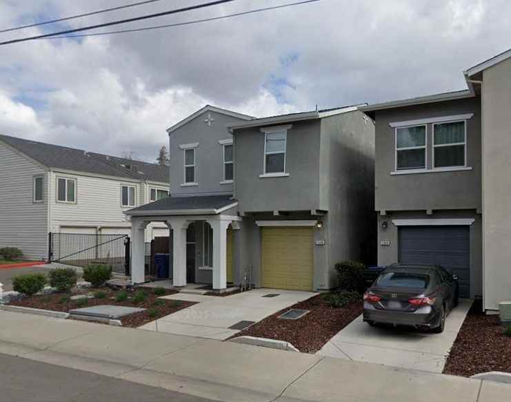 1548 Hood Rd - Photo 3 of 3