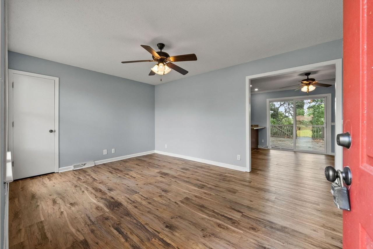167 Taft Dr - Photo 3 of 29