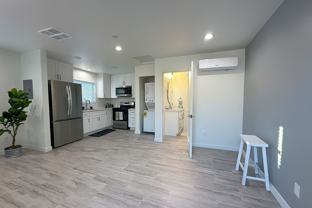 1451 W Almond Ave #D - Photo 1 of 1