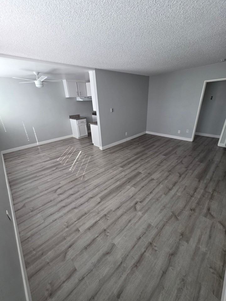 721 Venice Way - Photo 2 of 6