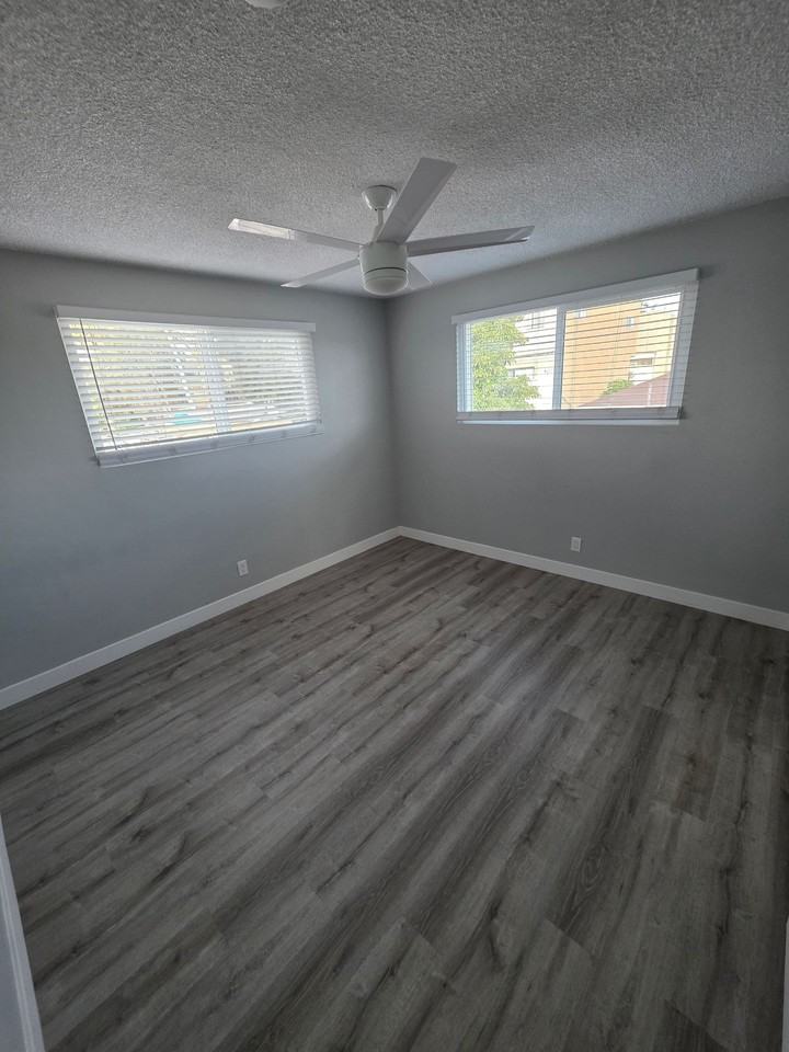 721 Venice Way - Photo 4 of 6