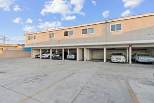 Renovate 3 Bed/1 Bath |904 Sq ft| Turnkey & Move - Photo 1 of 1