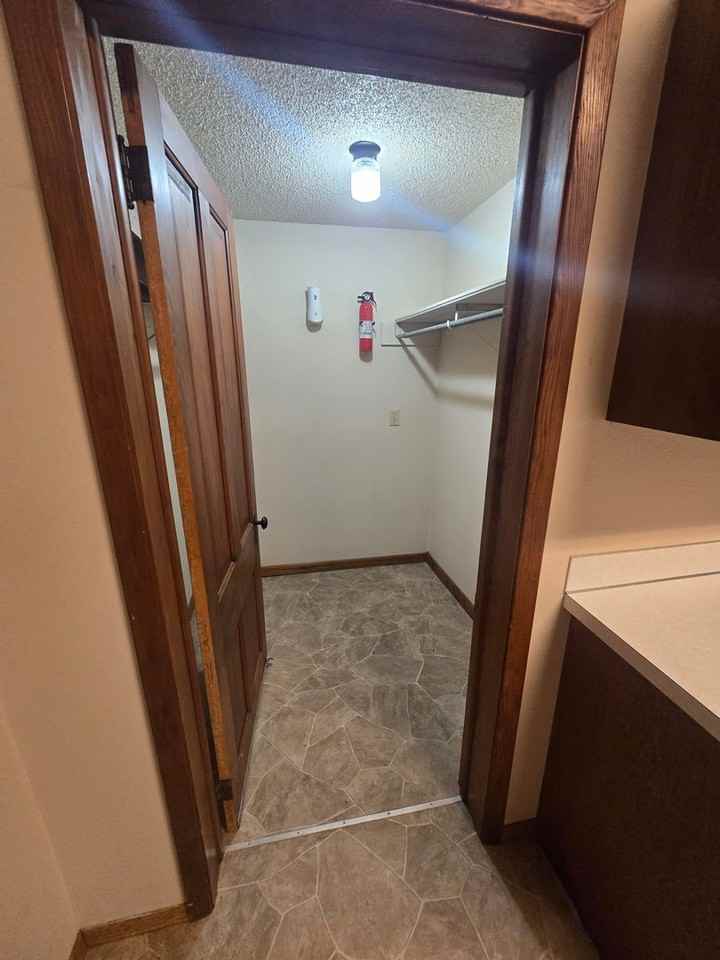 410 S 4th St - Photo 2 of 10