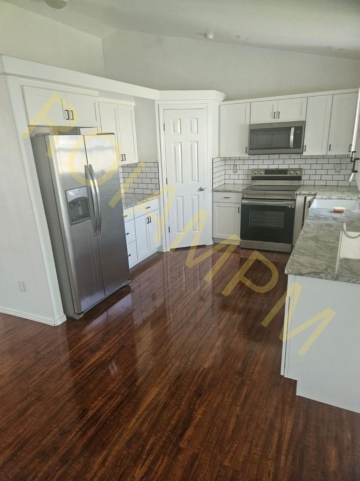 1064 Arrow Wood Ct - Photo 3 of 7