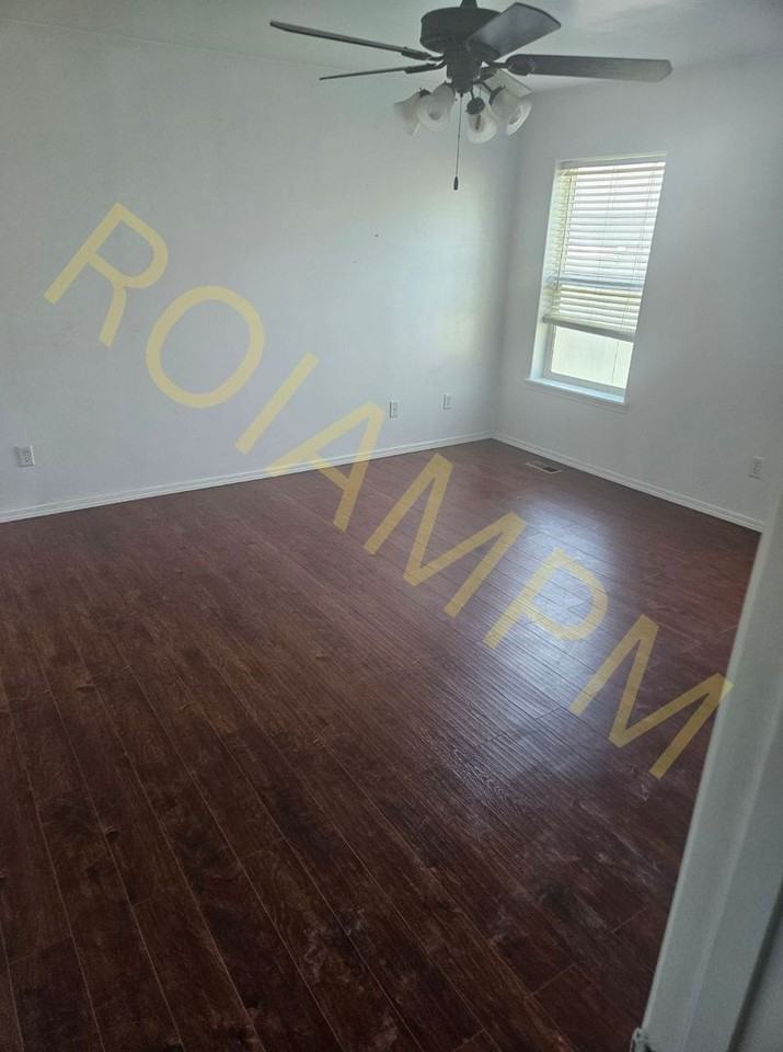 1064 Arrow Wood Ct - Photo 4 of 7