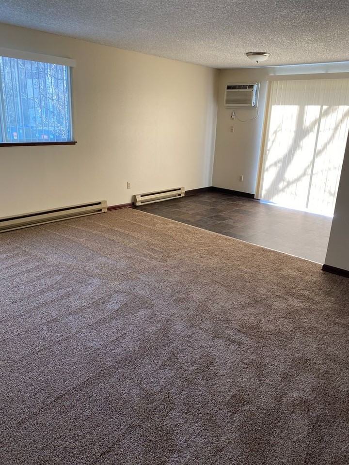 Centre III Apartments - Photo 2 of 18