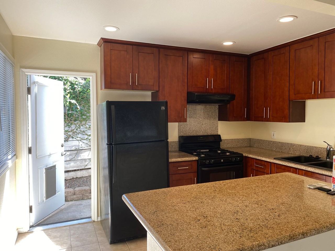 357 Gravilla St - Photo 3 of 23