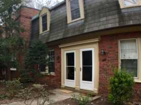 1303 S Barton St #204 - Photo 1 of 1