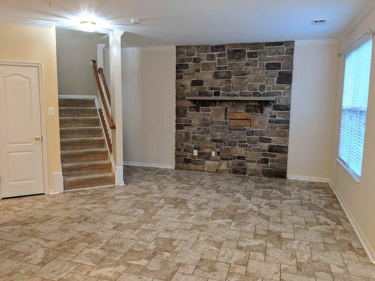 105 Leather Fern Way - Photo 2 of 35