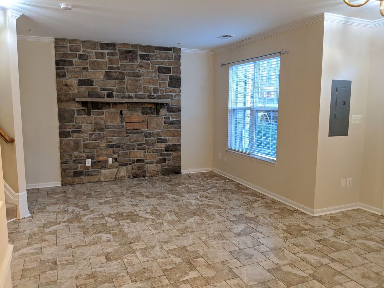 105 Leather Fern Way - Photo 5 of 35