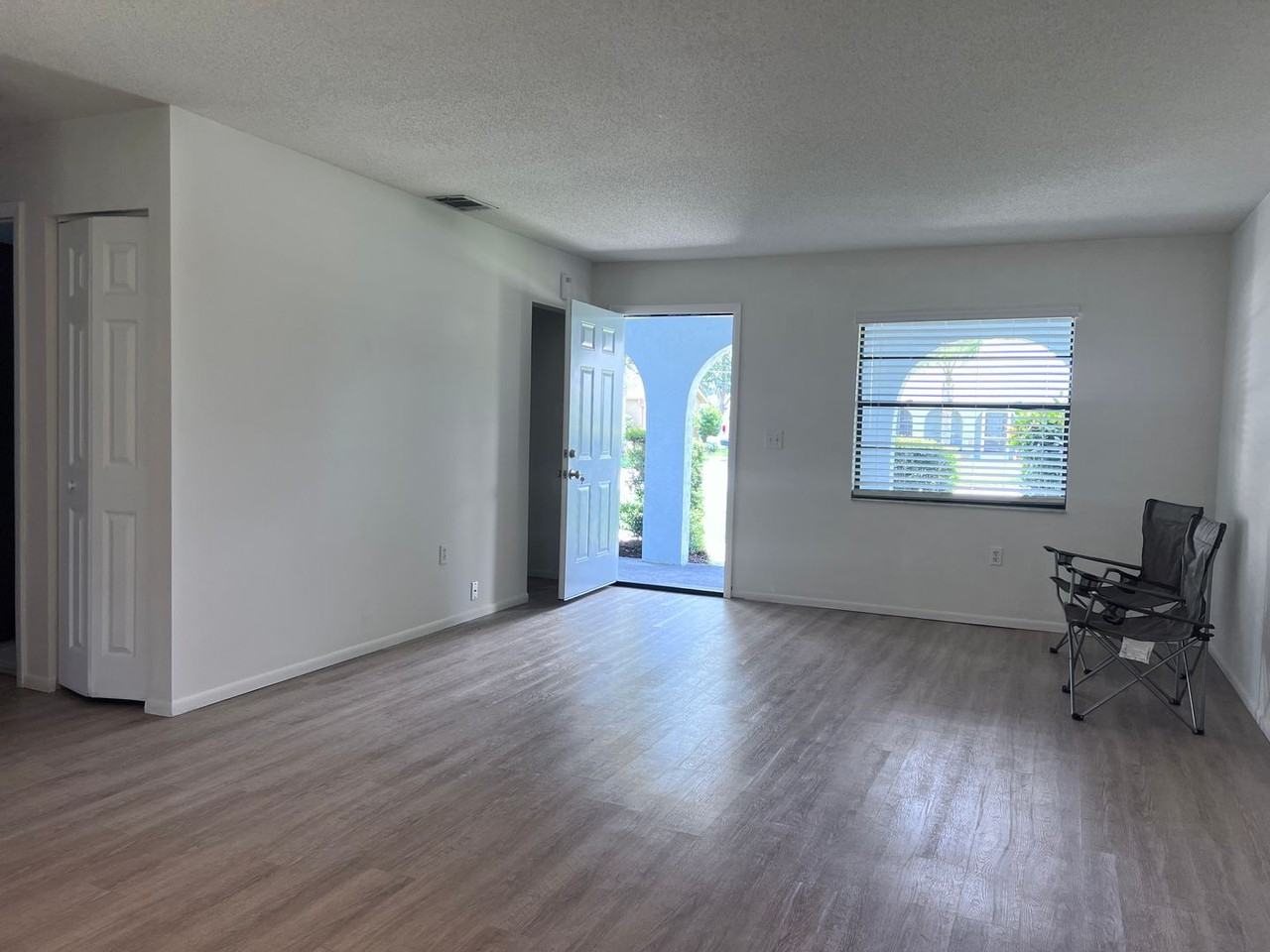 435 Belmont Ave - Photo 5 of 25