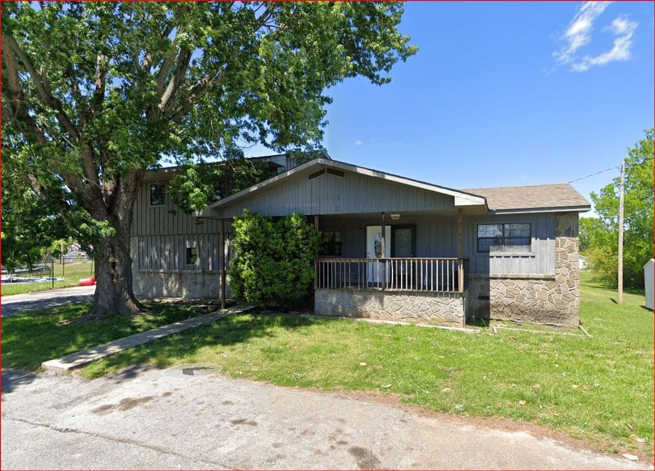 160 Easy St - Photo 2 of 14