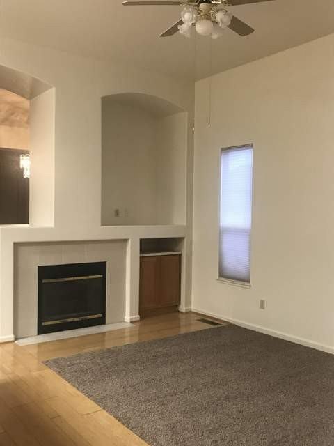 1524 Squirreltail Dr - Photo 2 of 12