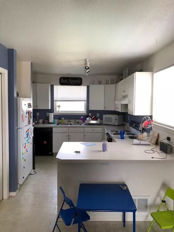 308 W Geneseo St Apt A - Photo 3 of 7