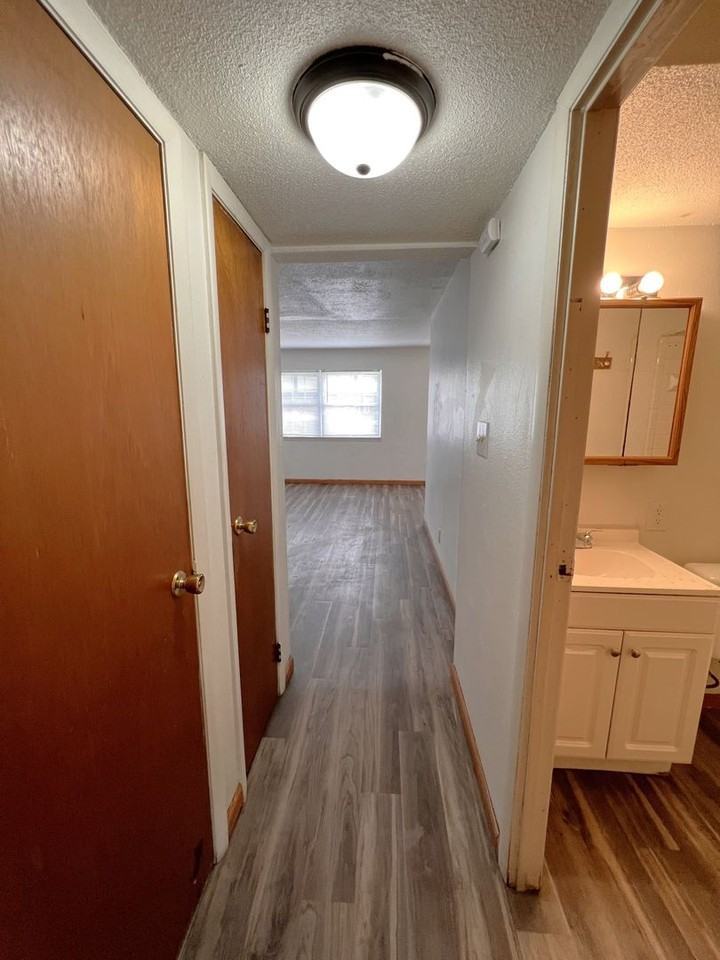1102 21st Avenue Pl - Photo 6 of 14