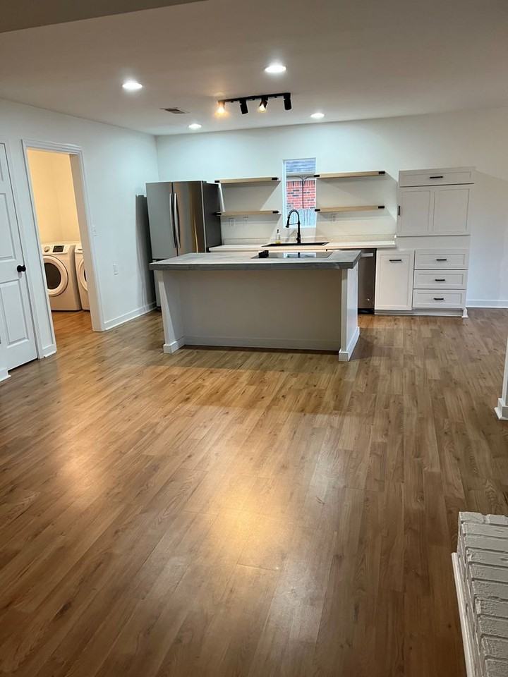 319 Meadow Way Cv - Photo 3 of 7