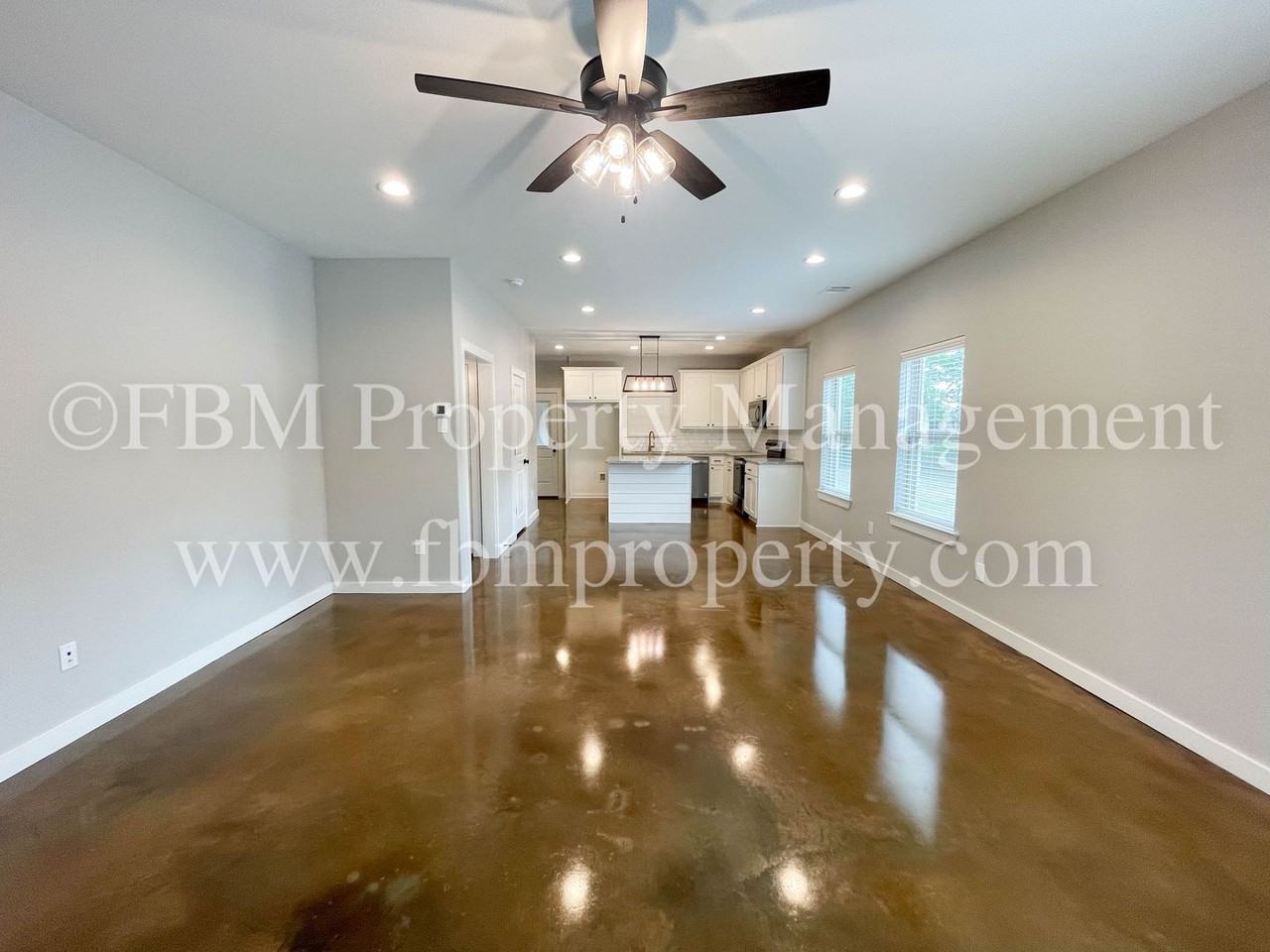 292 Cosey St - Photo 2 of 21