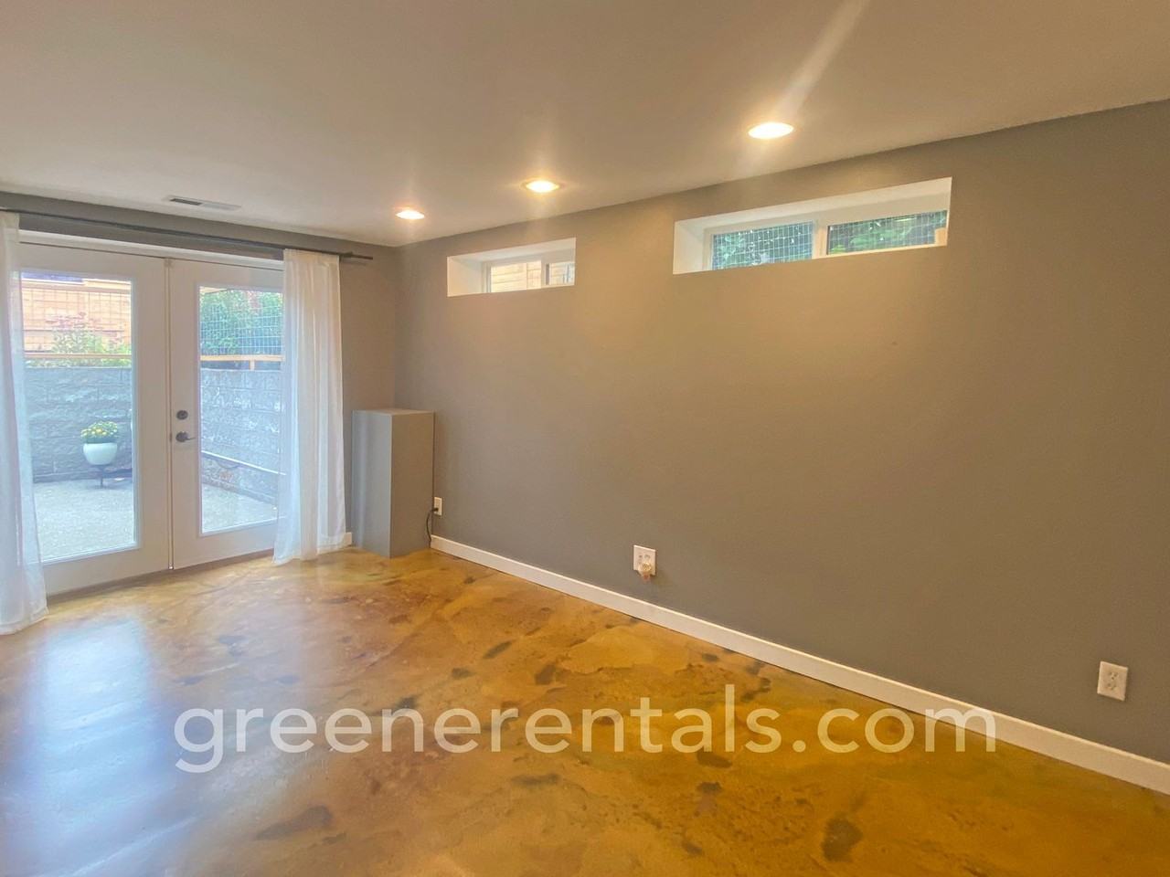1222 9th Ave Se - Photo 7 of 17