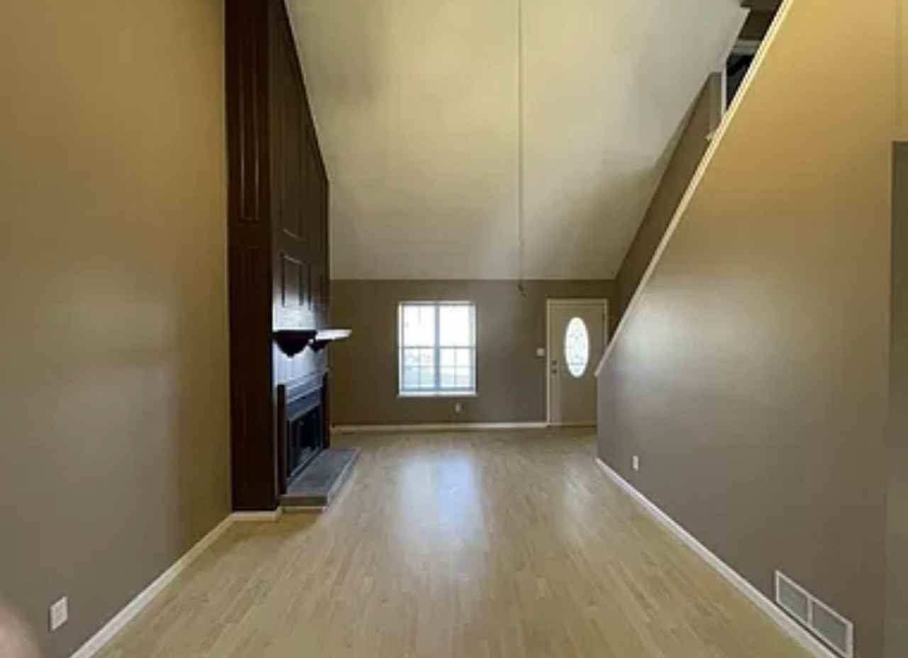 1603 Green Valley Cir - Photo 2 of 4
