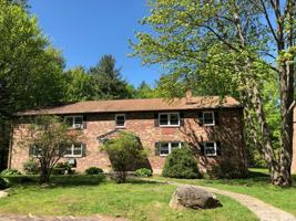 featured image of 11-13 Meeting House Rd