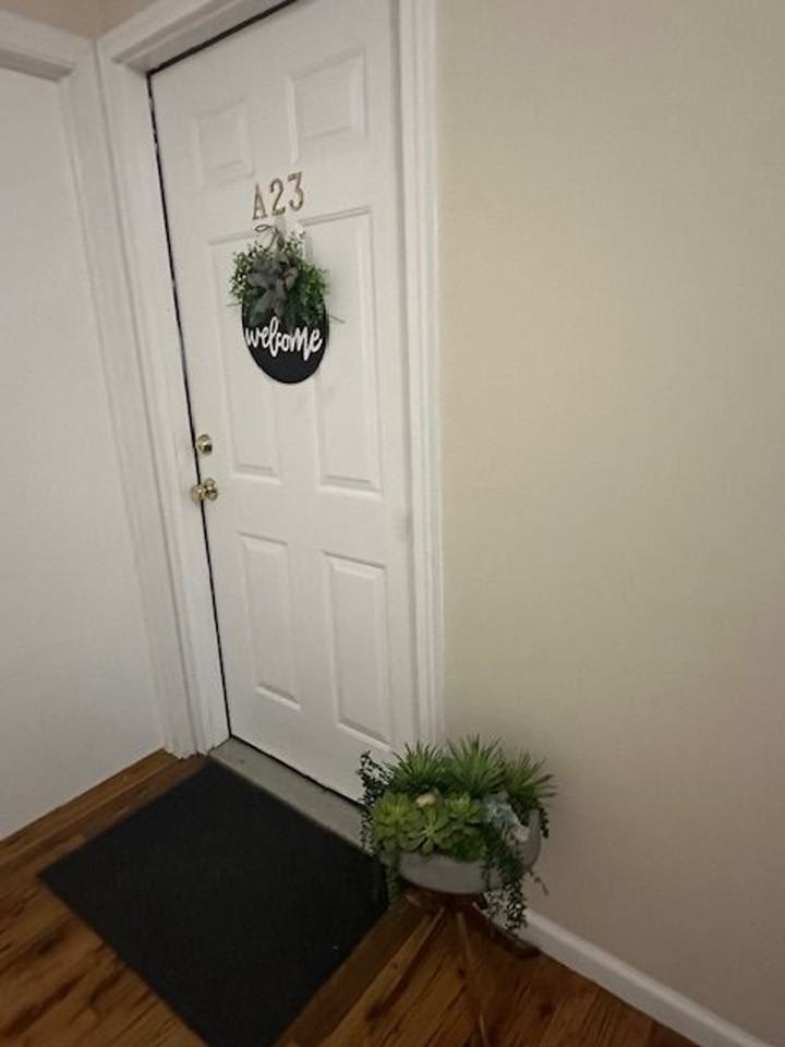 HEAT & HOT WATER INCLUDED - Photo 2 of 16