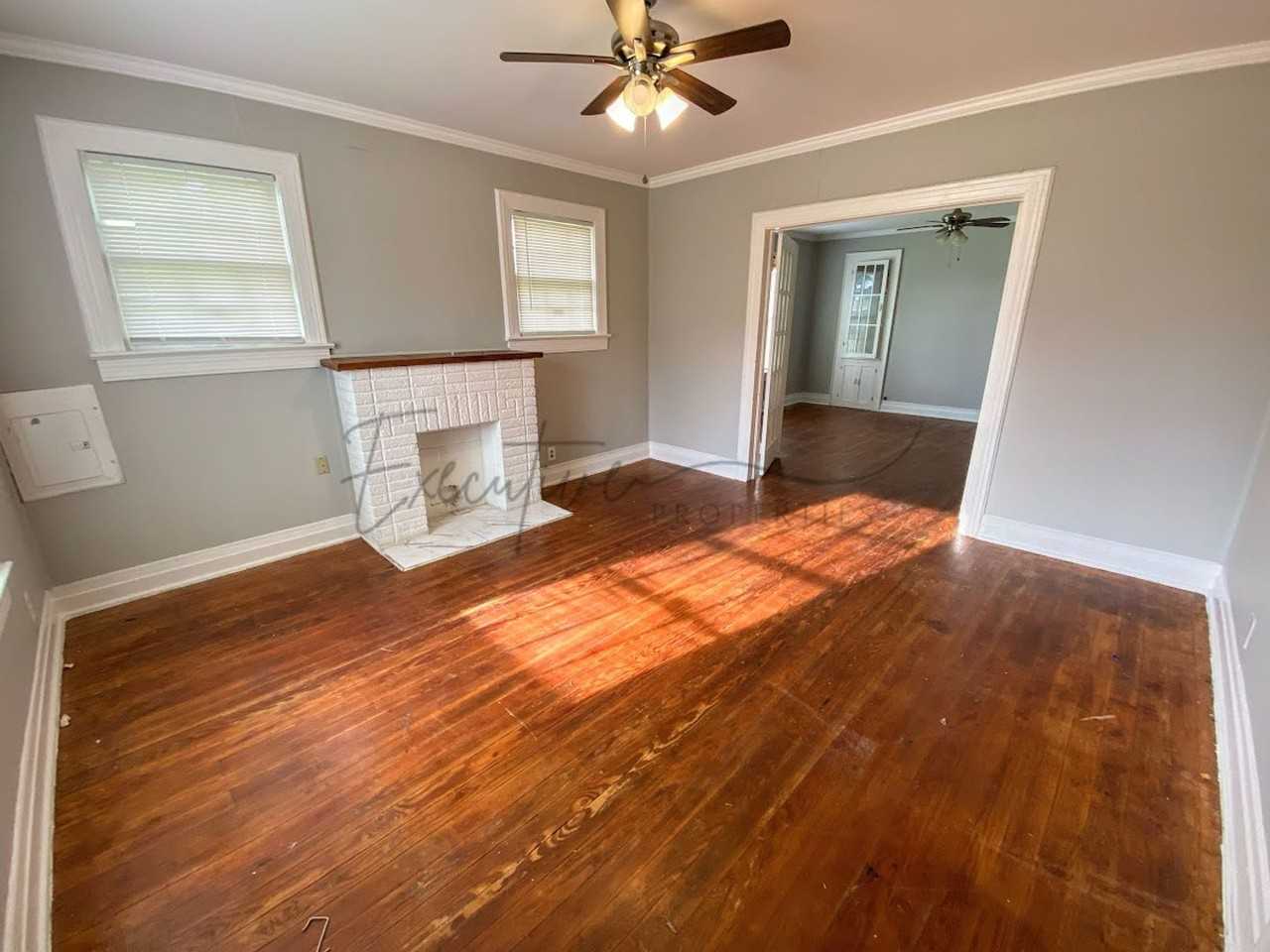 633 Enterprise Blvd - Photo 2 of 17