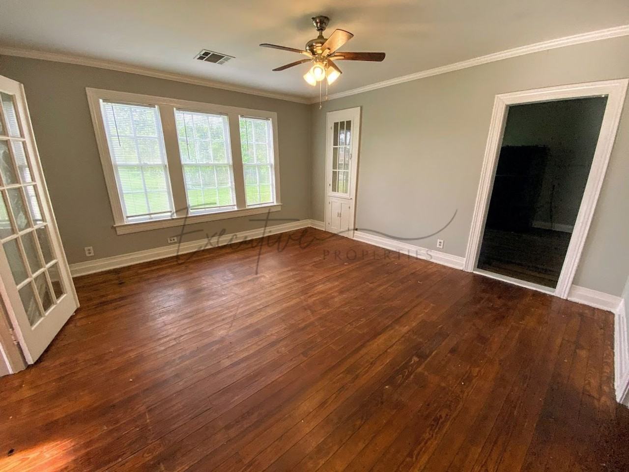 633 Enterprise Blvd - Photo 5 of 17