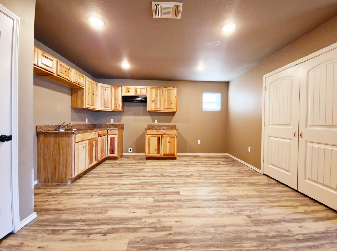 506 47th St - Photo 4 of 12