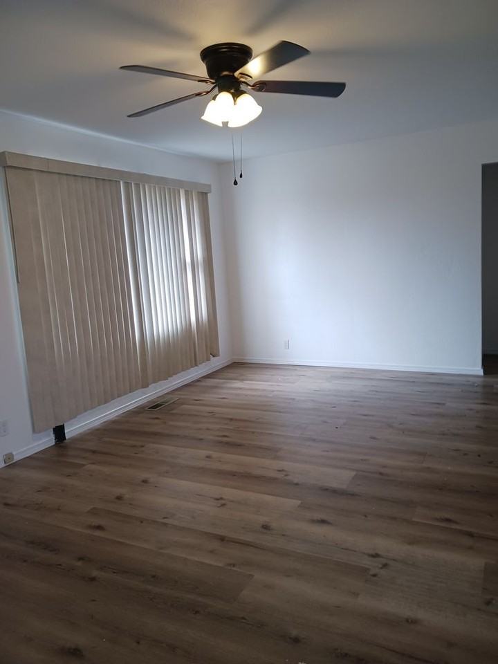 408 Ne 11th St - Photo 3 of 21