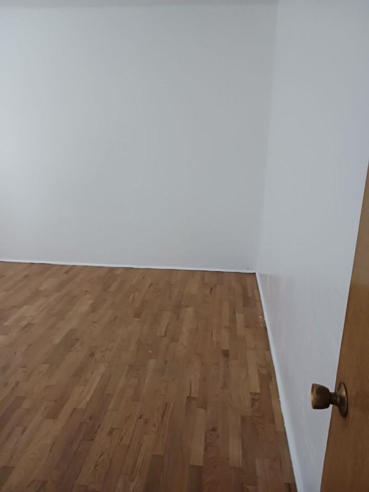 408 Ne 11th St - Photo 5 of 21