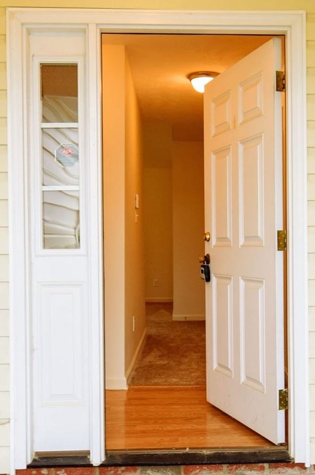 127 Blue Water Dr - Photo 2 of 24
