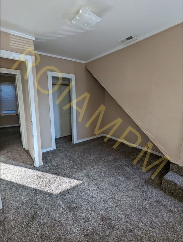 216 216 12th Avenue North - 216 1/2 - Photo 6 of 8