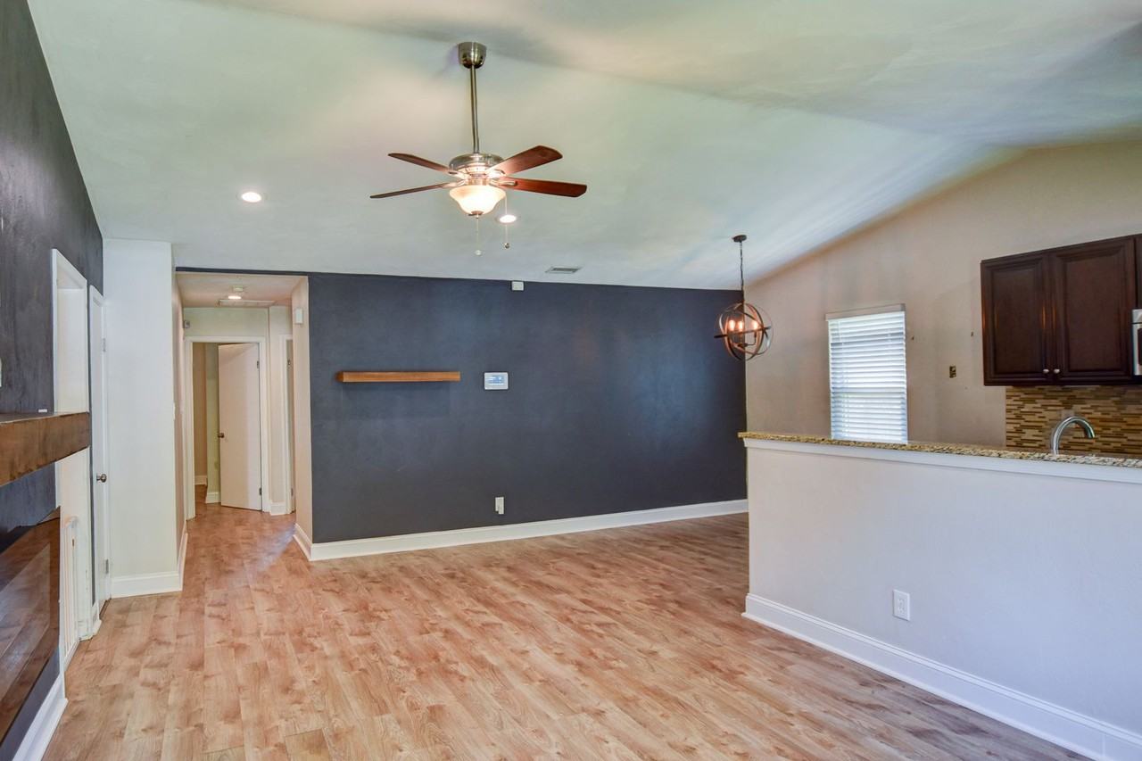 1514 Snowbird Ct - Photo 6 of 32