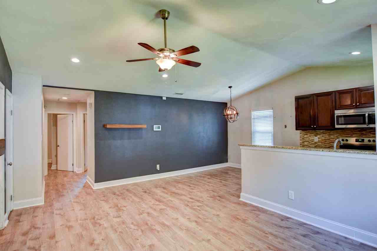 1514 Snowbird Ct - Photo 7 of 32