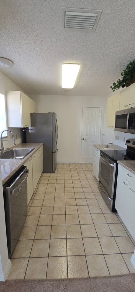 628 Dominguez Dr - Photo 7 of 25