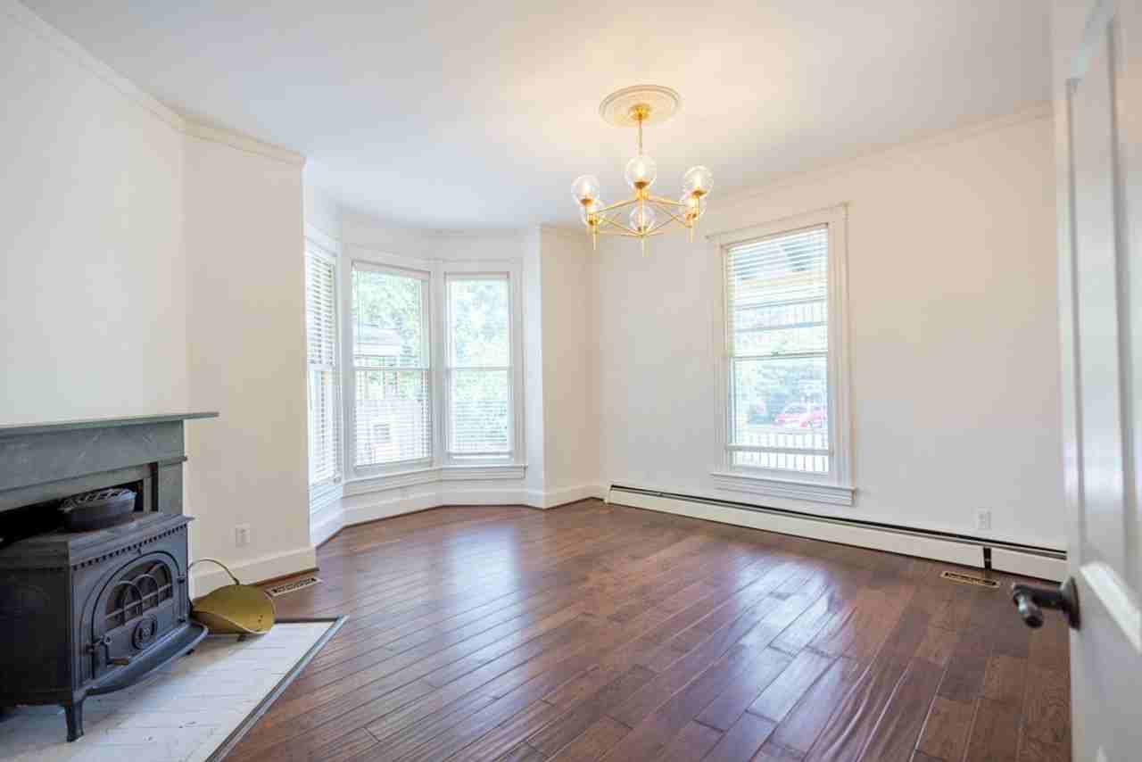 5713 Seminole St - Photo 2 of 33