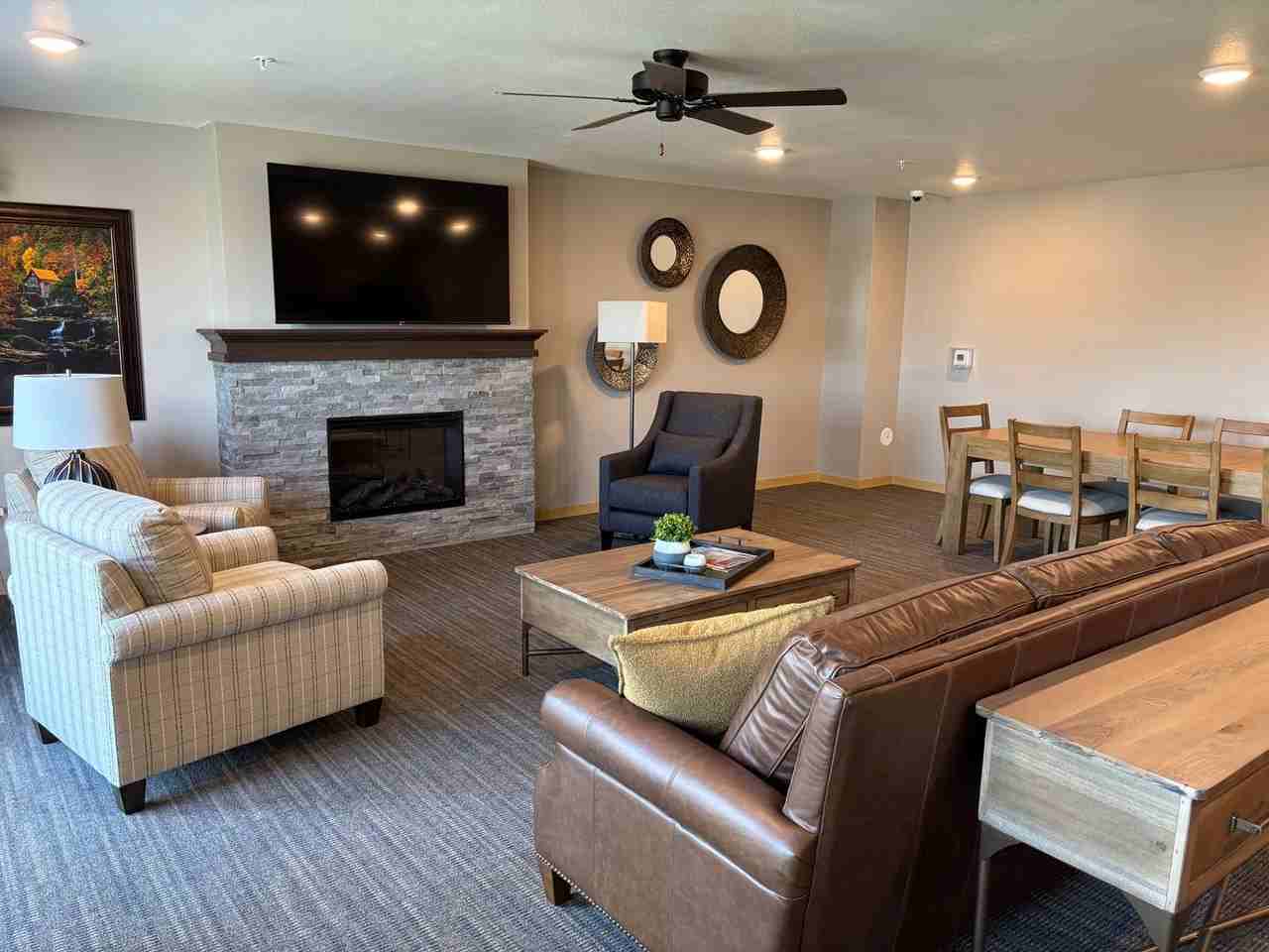 Hickory Grove Apartments (B) - Photo 6 of 29