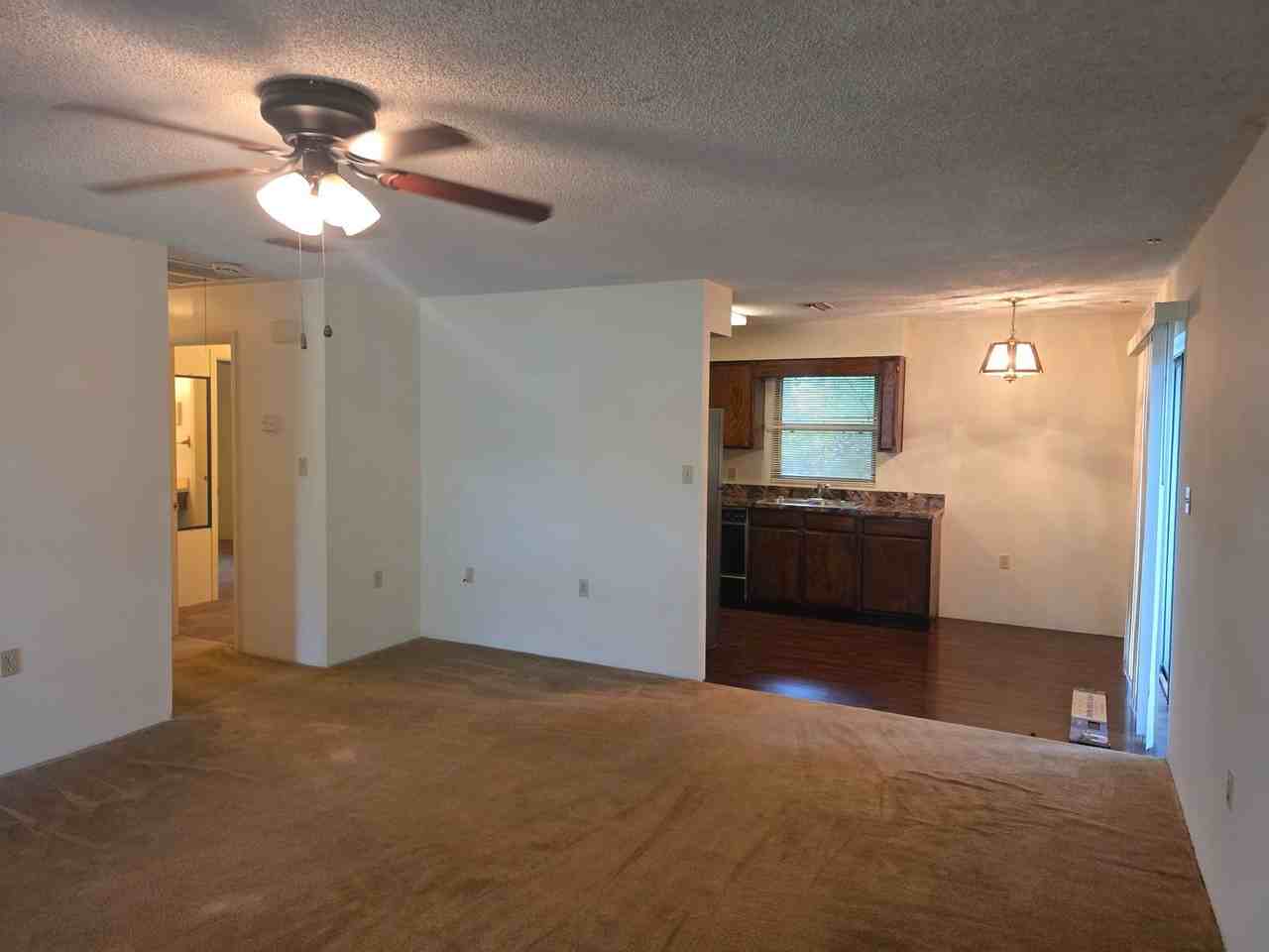 660 Sw Cardinal Dr - Photo 3 of 14