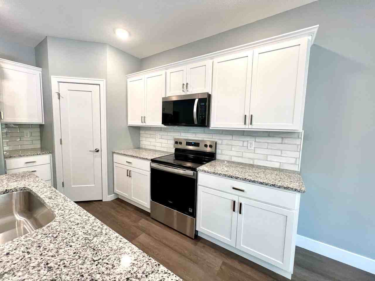4647 Pierce Dr - Photo 2 of 21