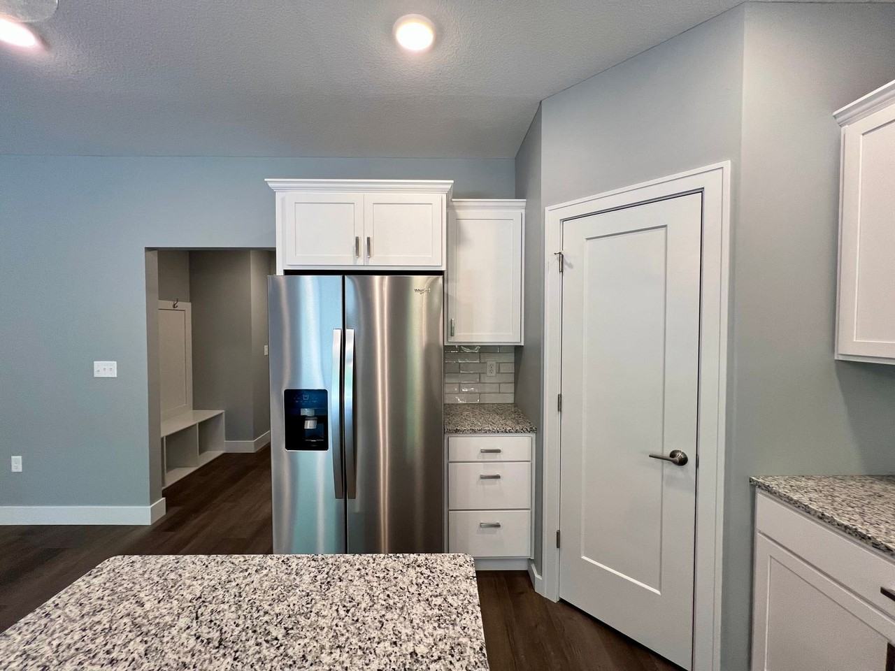 4647 Pierce Dr - Photo 3 of 21