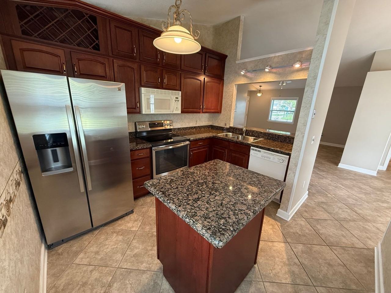 801 Heather Glen Cir - Photo 6 of 16