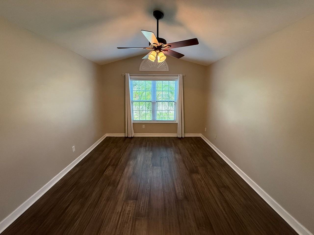 801 Heather Glen Cir - Photo 7 of 16