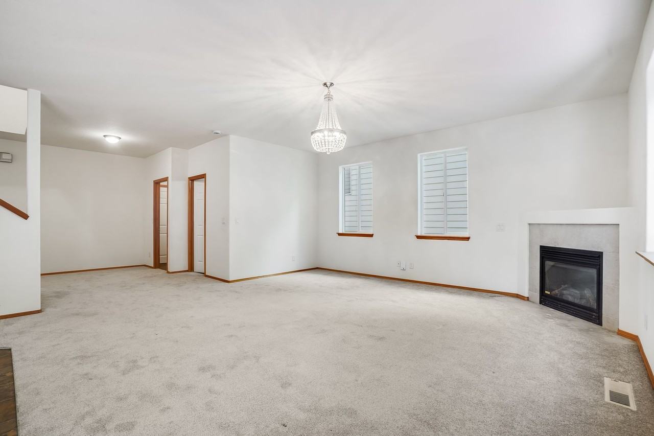 12590 Nw Naomi Ln - Photo 4 of 20