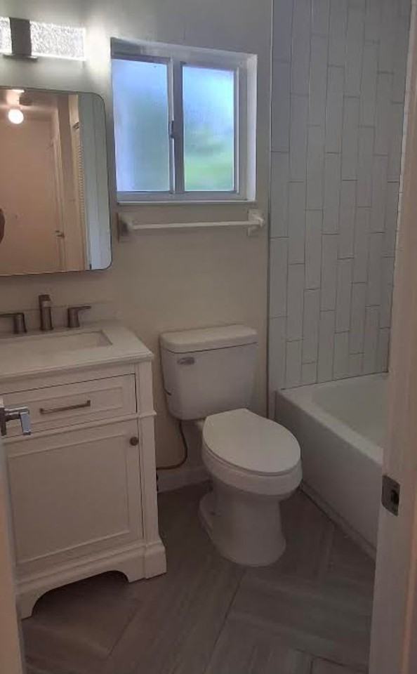 12255 Eastcove Dr - Photo 7 of 10